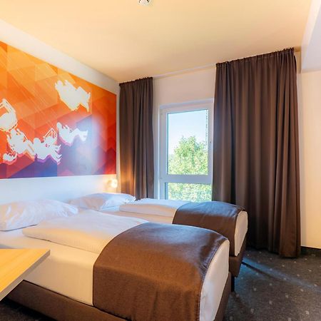 B&B Hotel Stuttgart-Bad Cannstatt Exterior photo