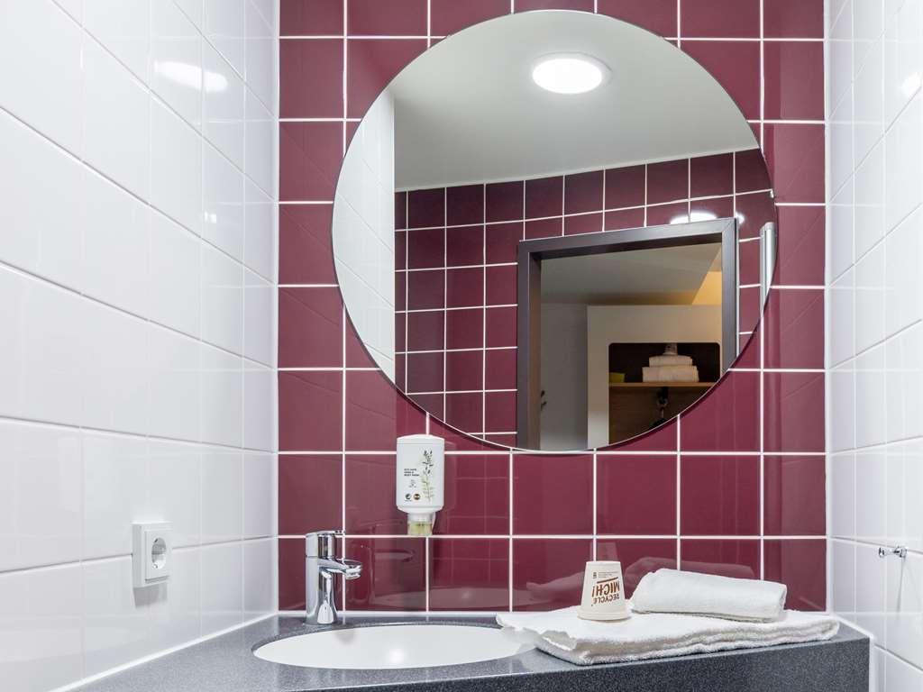 B&B Hotel Stuttgart-Bad Cannstatt Room photo